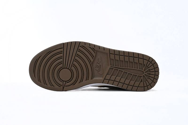 Air Jordan 1 Low SE Light Olive