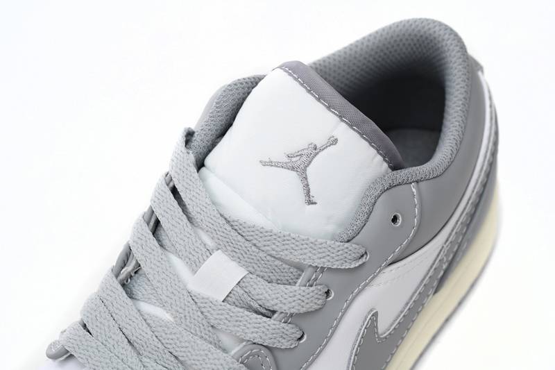 Air Jordan 1 Low Vintage Grey