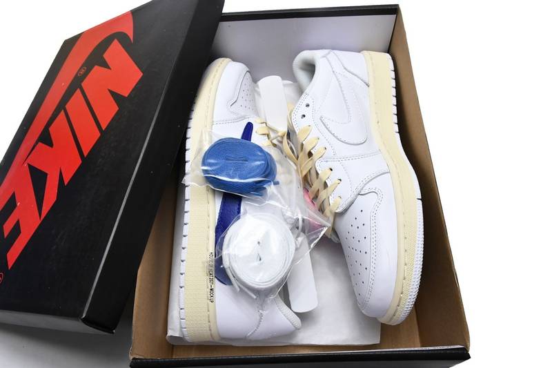 Air Jordan 1 Low White Blue x Travis Scott