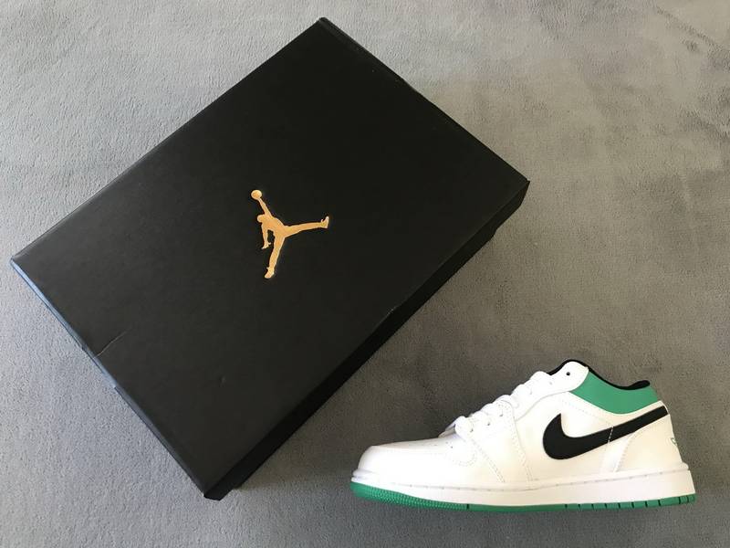 Air Jordan 1 Low White Lucky Green Black​