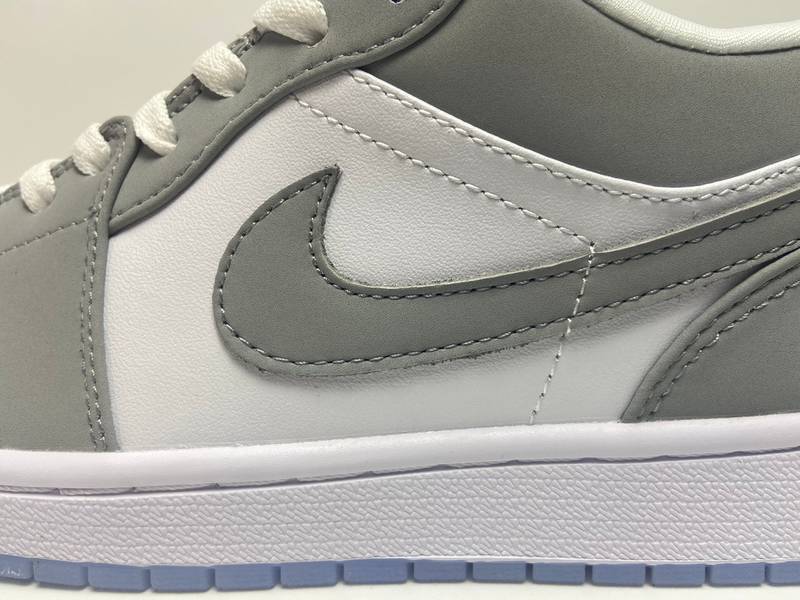 Air Jordan 1 Low Wolf Grey