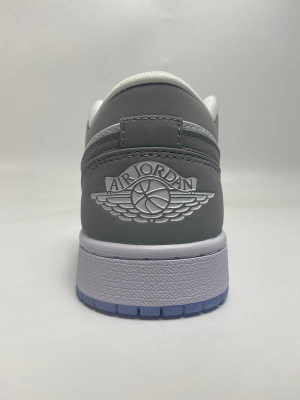 Air Jordan 1 Low Wolf Grey