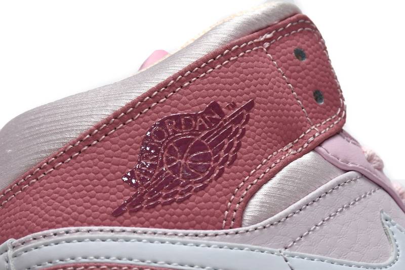 Air Jordan 1 Mid Digital Pink