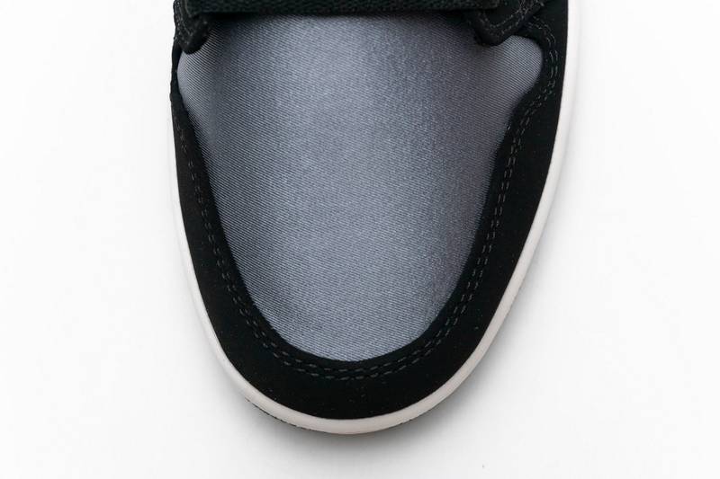 Air Jordan 1 Mid Satin Grey