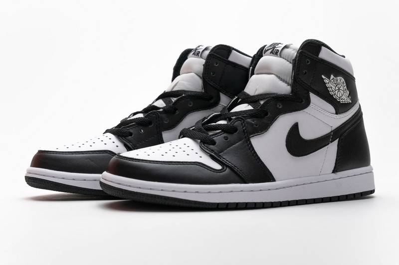 Air Jordan 1 Retro High  Black White