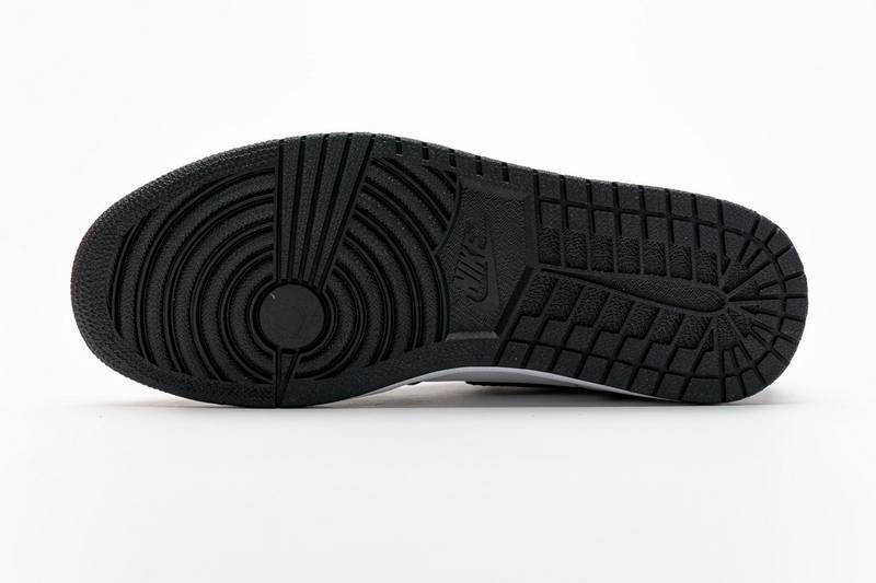 Air Jordan 1 Retro High  Black White