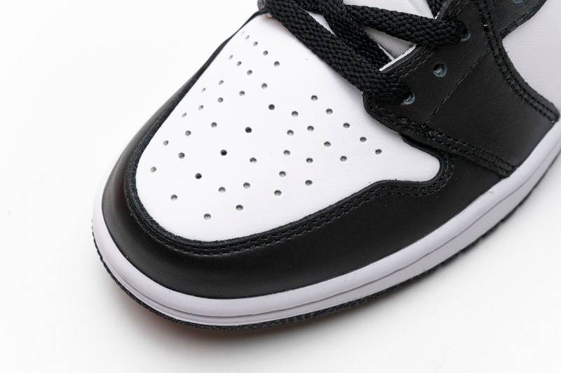 Air Jordan 1 Retro High  Black White