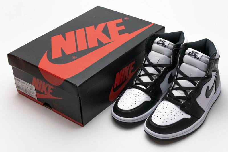 Air Jordan 1 Retro High  Black White