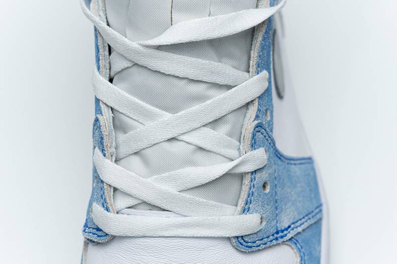 Air Jordan 1 Retro High OG Hyper Royal