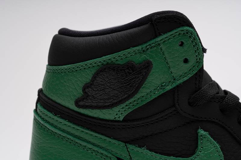 Air Jordan 1 Retro High OG Pine Green