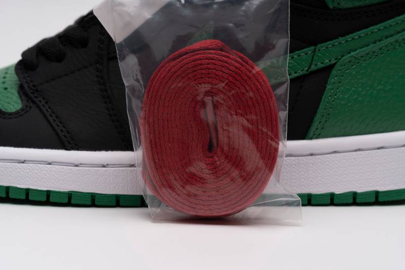 Air Jordan 1 Retro High OG Pine Green