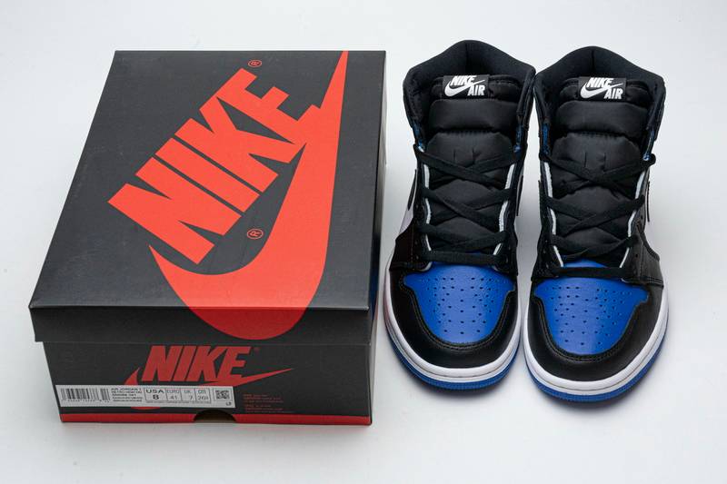 Air Jordan 1 Retro High Royal Toe