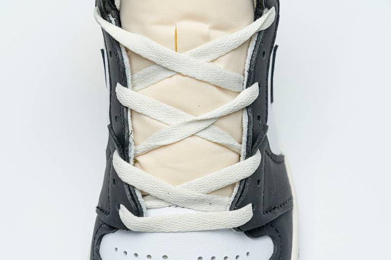 Air Jordan 1 Retro High White Black Volt University Gold