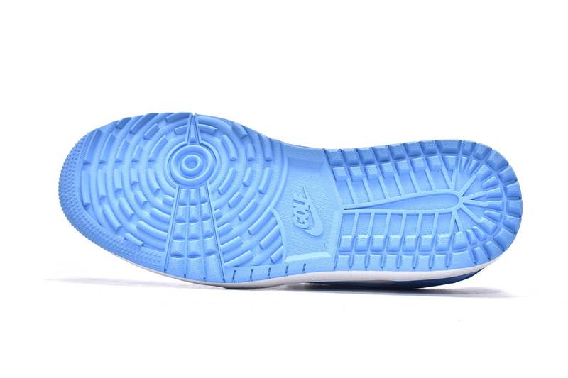 Air Jordan 1 Retro Low Golf UNC