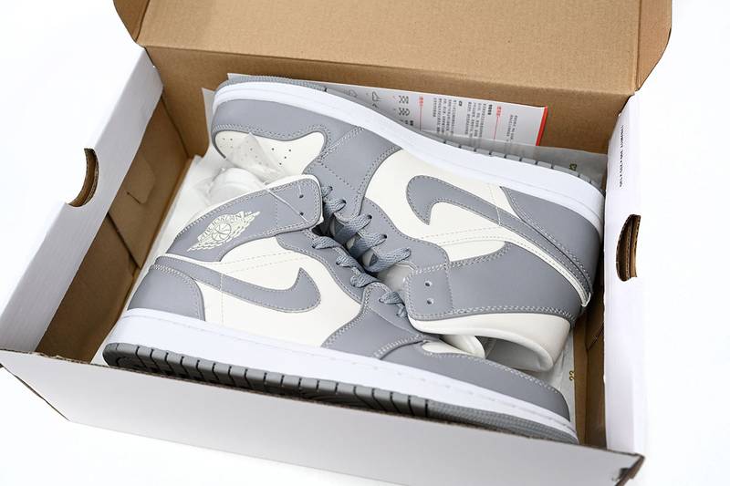 Air Jordan 1 White Soot