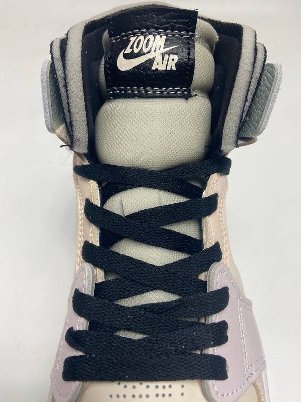 Air Jordan 1 Zoom CMFT Easter (W)​