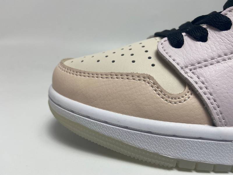 Air Jordan 1 Zoom CMFT Easter (W)​