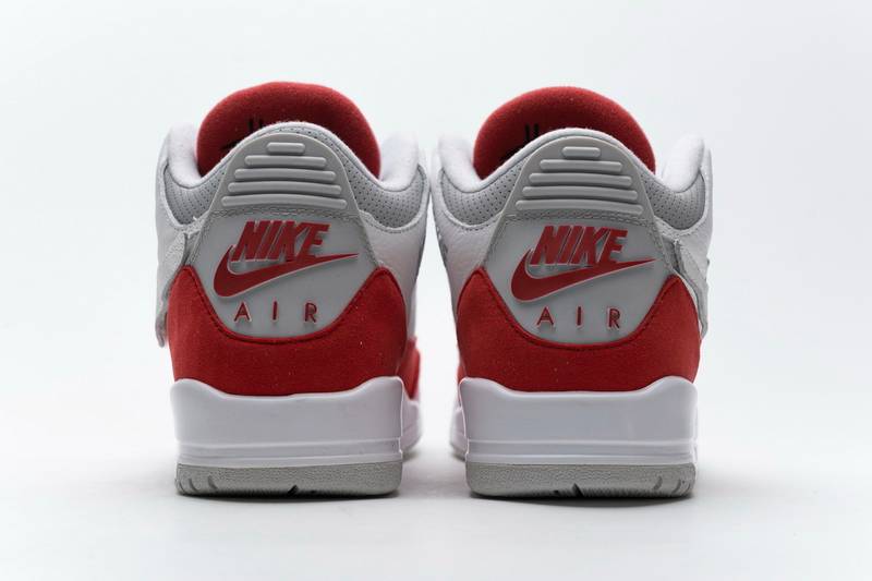 Air Jordan 3 Retro Tinker Air Max 1 University Red