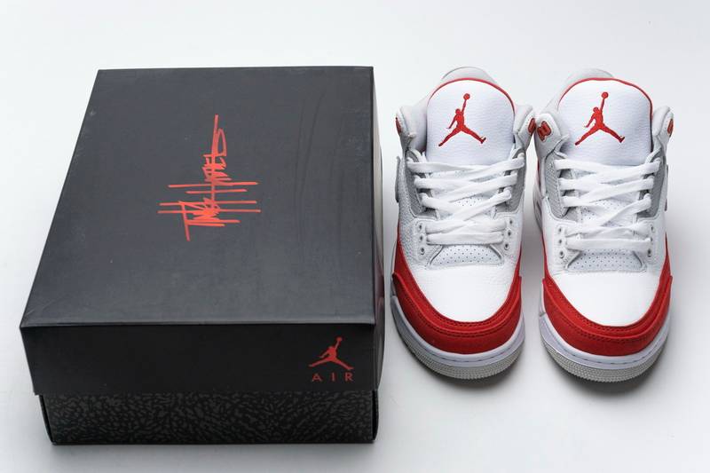 Air Jordan 3 Retro Tinker Air Max 1 University Red