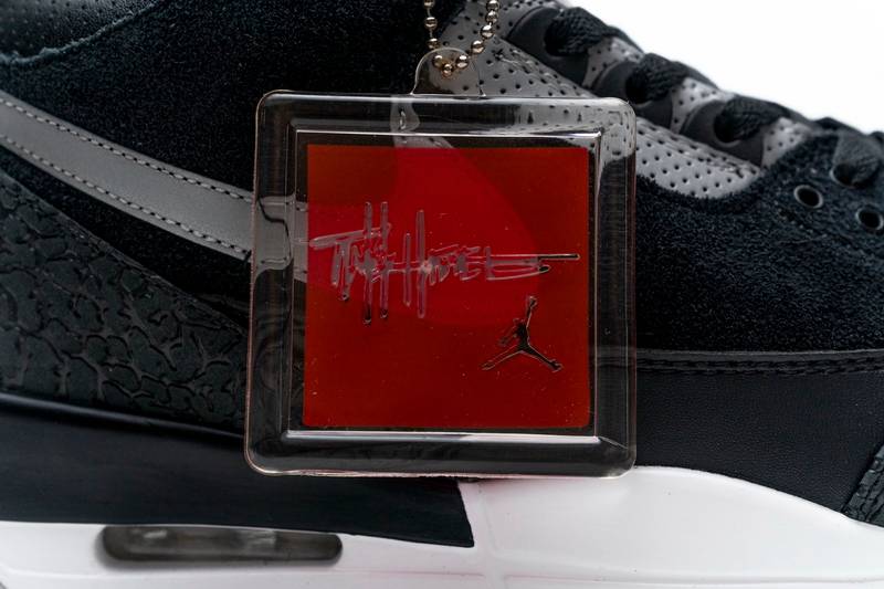 Air Jordan 3 Retro Tinker Hatfield