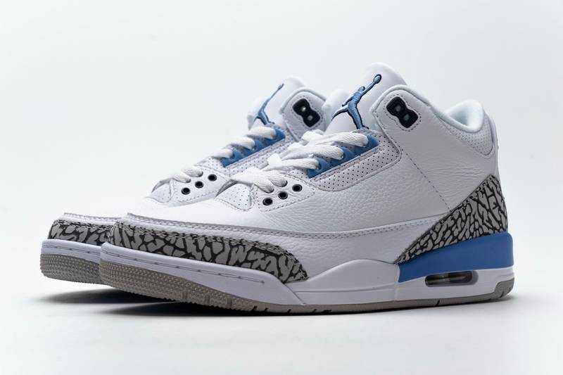Air Jordan 3 Retro UNC