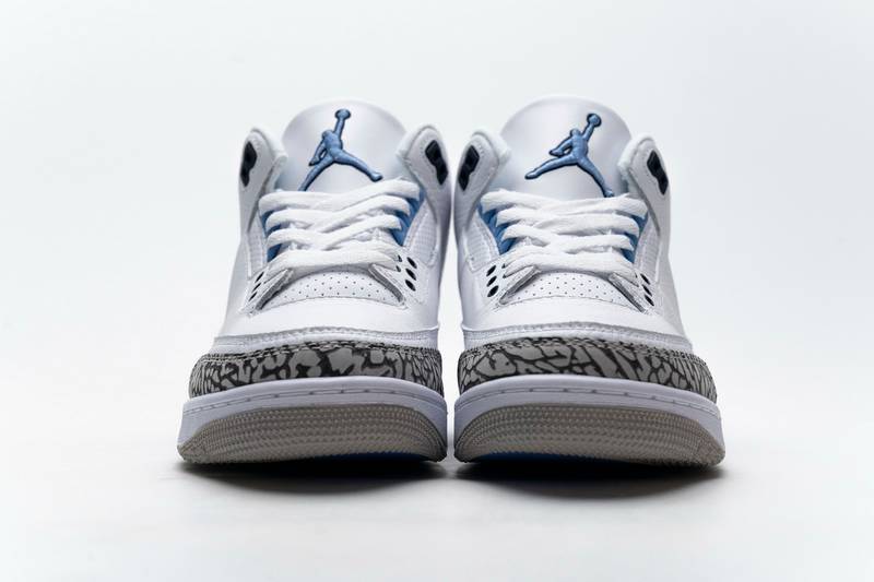Air Jordan 3 Retro UNC