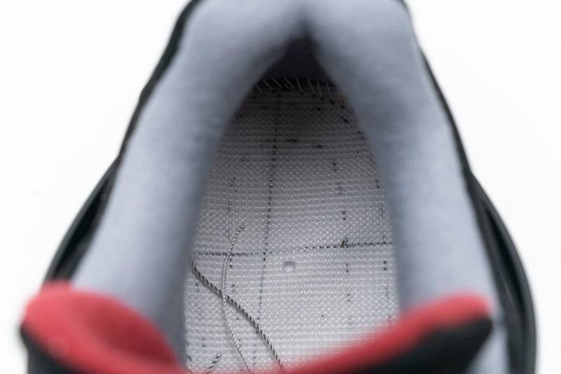 Air Jordan 4 Retro Bred