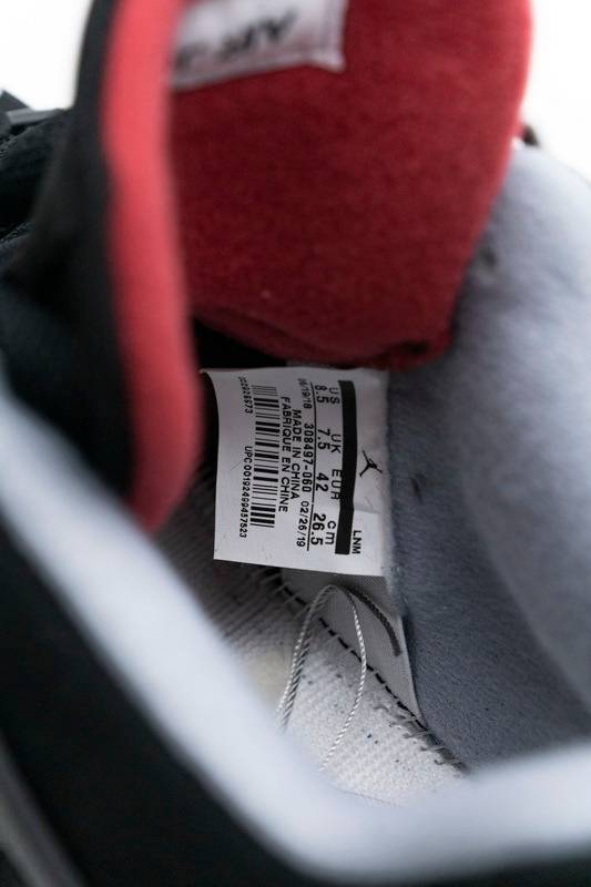 Air Jordan 4 Retro Bred
