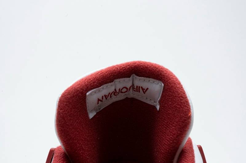 Air Jordan 4 Retro Fire Red (2020)