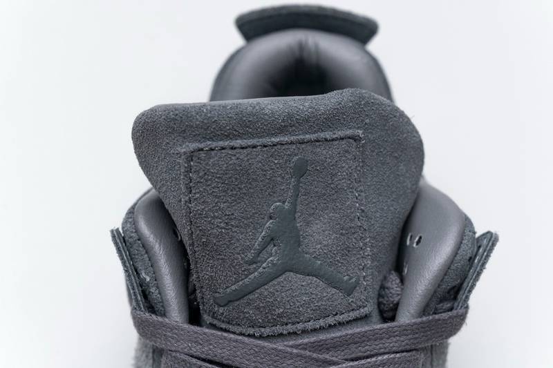 Air Jordan 4 Retro KAWS