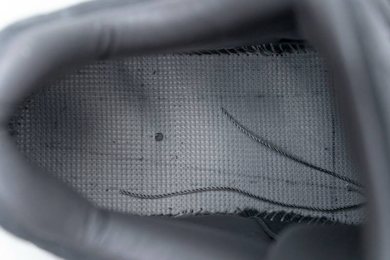 Air Jordan 4 Retro KAWS