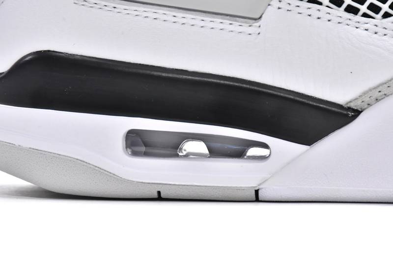 Air Jordan 4 Retro Military Black