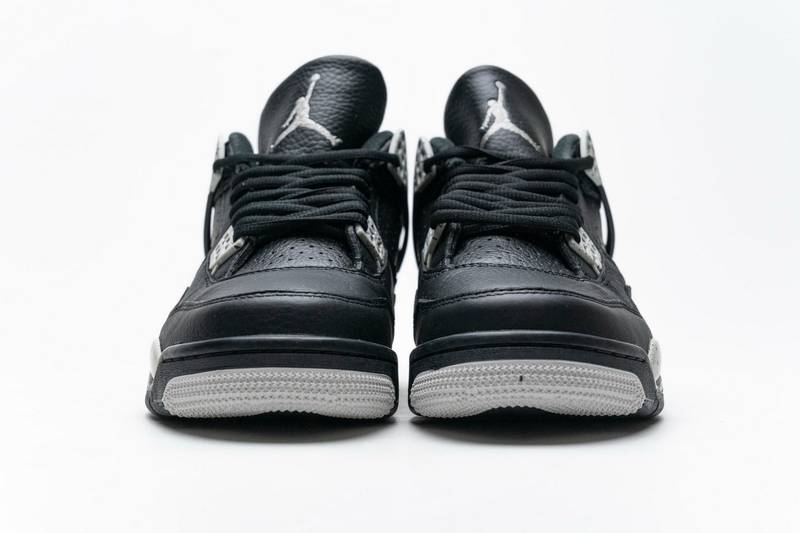 Air Jordan 4 Retro Oreo