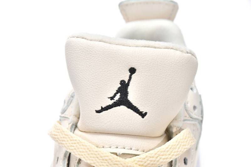 Air Jordan 4 Retro Sail (Kids)