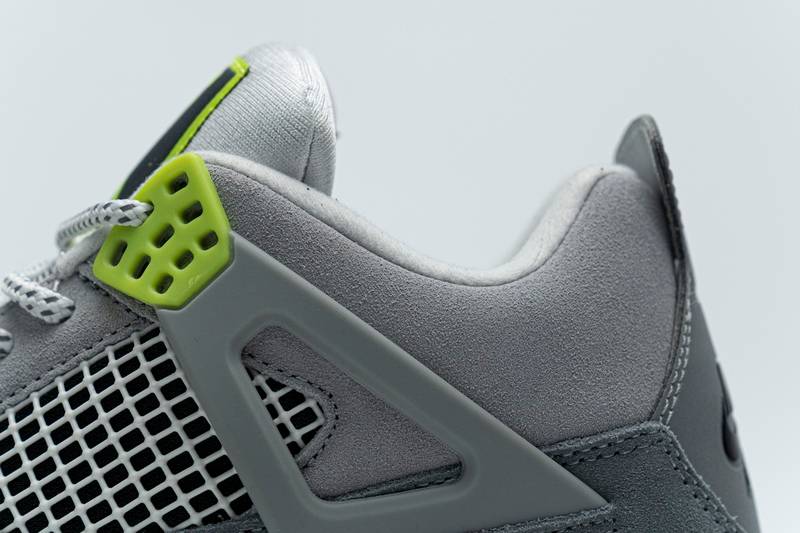 Air Jordan 4 Retro SE 95 Neon