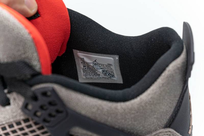 Air Jordan 4 Retro Taupe Haze