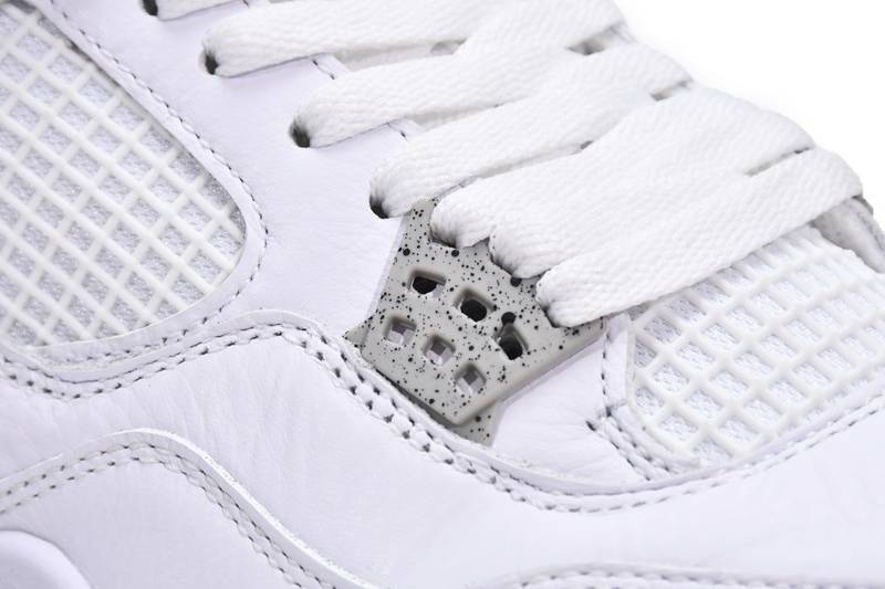 Air Jordan 4 Retro White Oreo (2021)