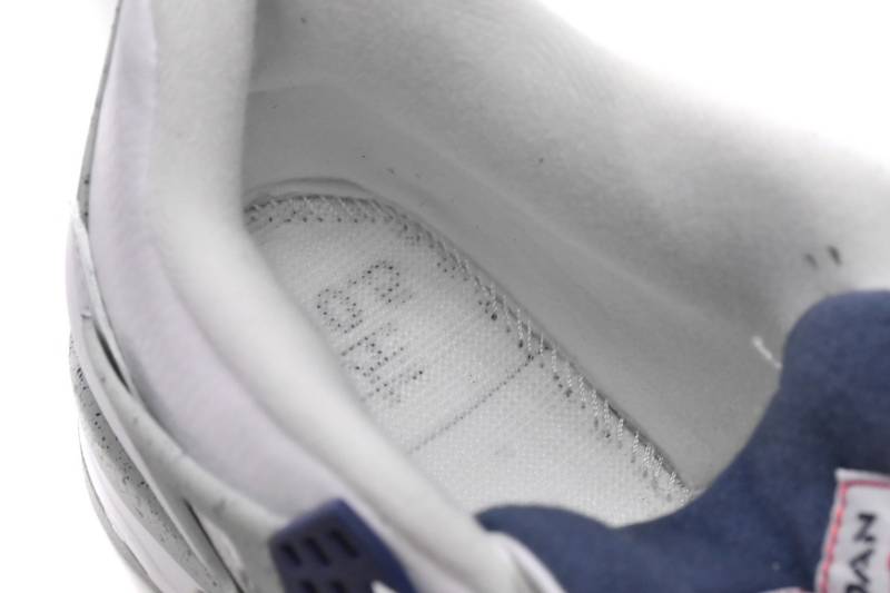 Air Jordan 4 Retro Midnight Navy