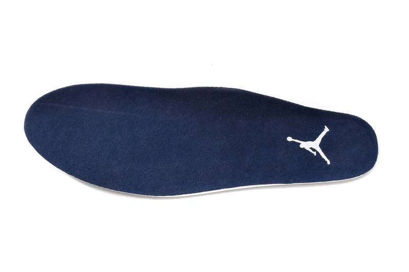 Air Jordan 4 Retro Midnight Navy