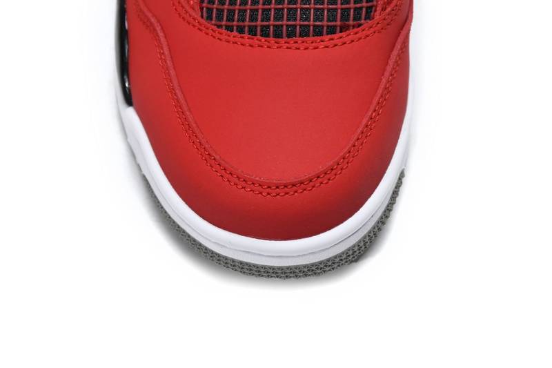 Air Jordan 4 Toro Bravo