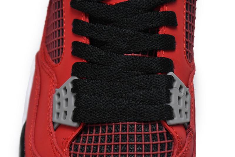 Air Jordan 4 Toro Bravo