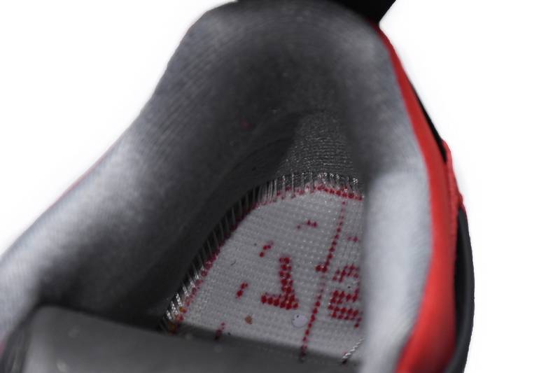 Air Jordan 4 Toro Bravo