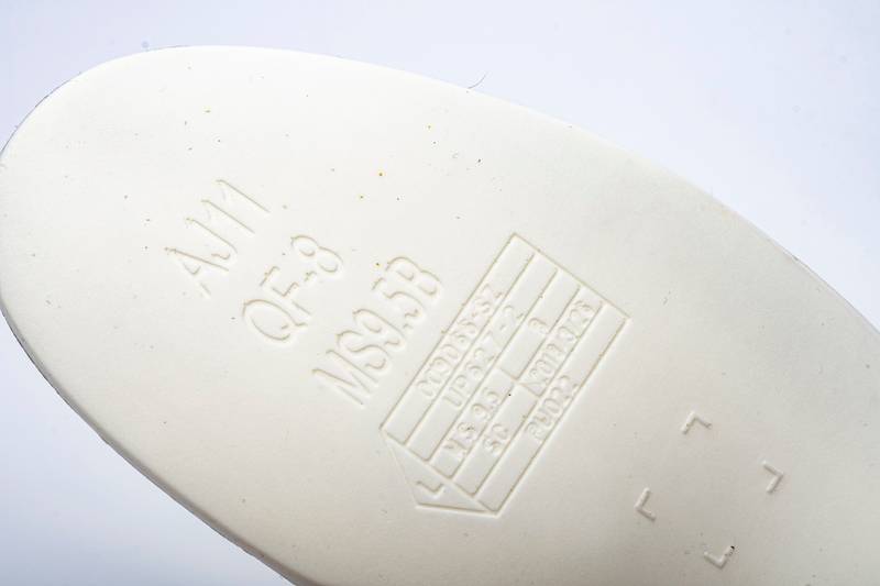 Air Jordan 6 Retro Reflections of a Champion