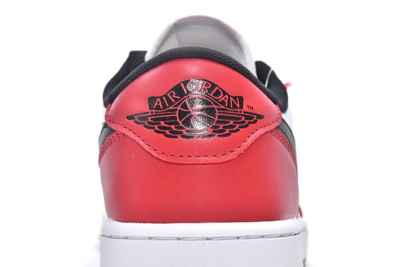 Jordan 1 Retro Low Golf Chicago