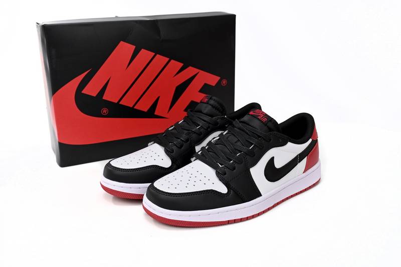 Jordan 1 Retro Low OG Black Toe