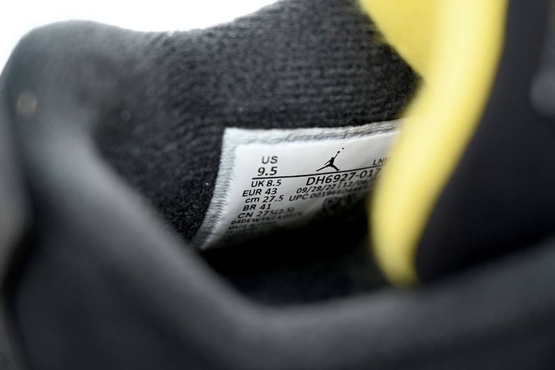 Jordan 4 Retro Thunder