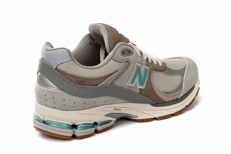 New Balance 2002R Oasis