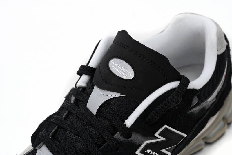 New Balance 2002R Protection Pack Black Grey
