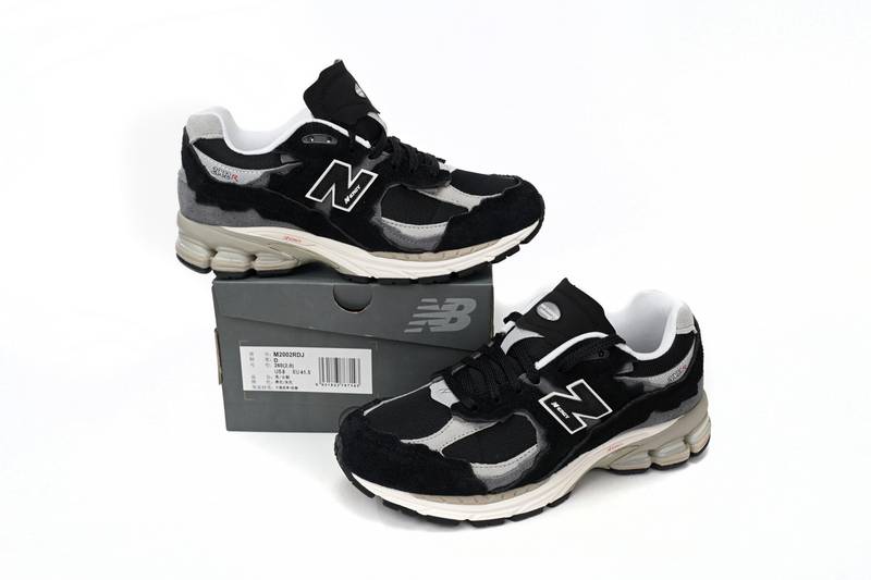 New Balance 2002R Protection Pack Black Grey