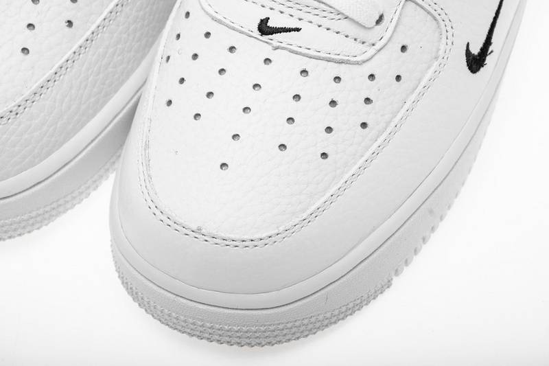 Nike Air Force 1 ’07 MID White